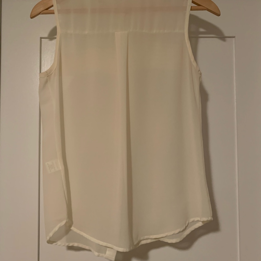 Sleeveless Button Down Blouse - image 3